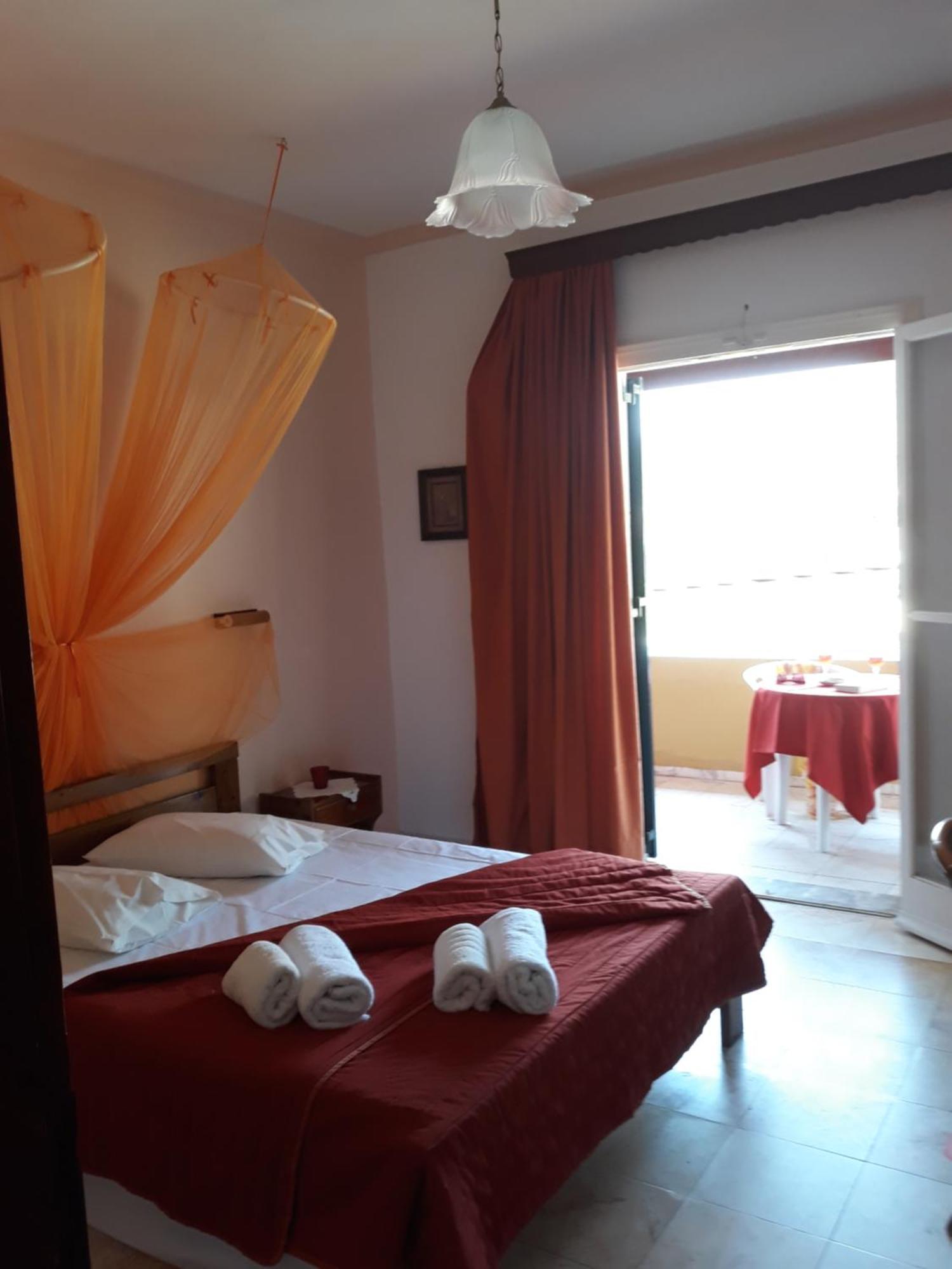 Margaritas' Rooms Agios Gordios  Exterior photo
