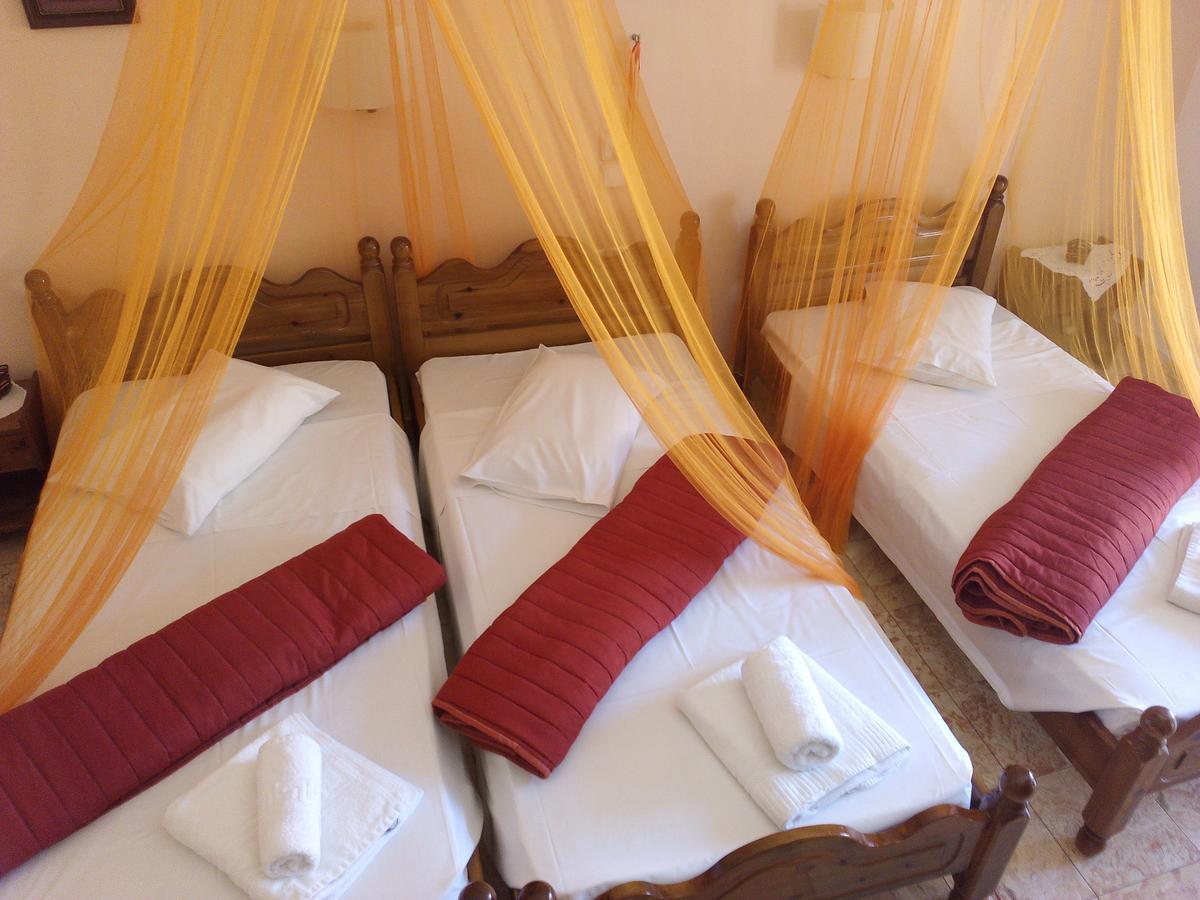 Margaritas' Rooms Agios Gordios  Exterior photo